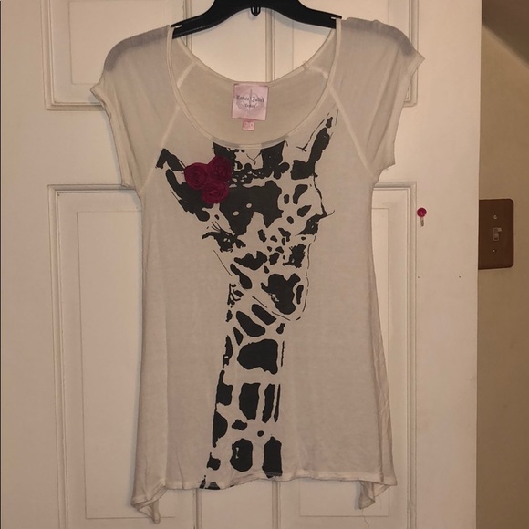 Giraffe graphic tee - Picture 1 of 4
